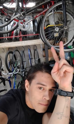shop selfie